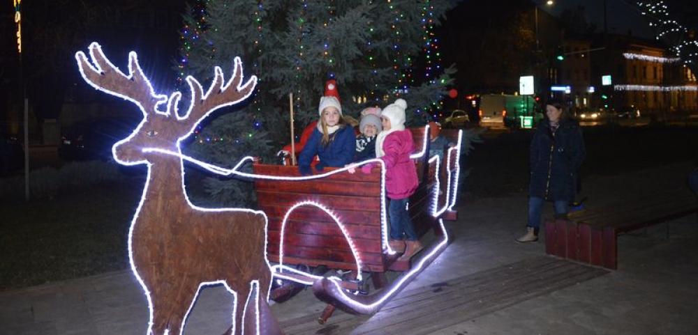 Megnyitotta kapuit a Kiskőrösi Advent